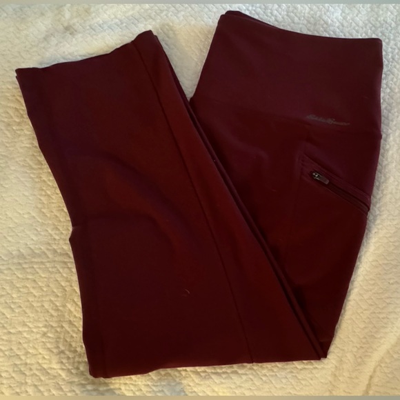 EDDIE BAUER Women's Trail Tight High-Rise Capris - Picture 2 of 3